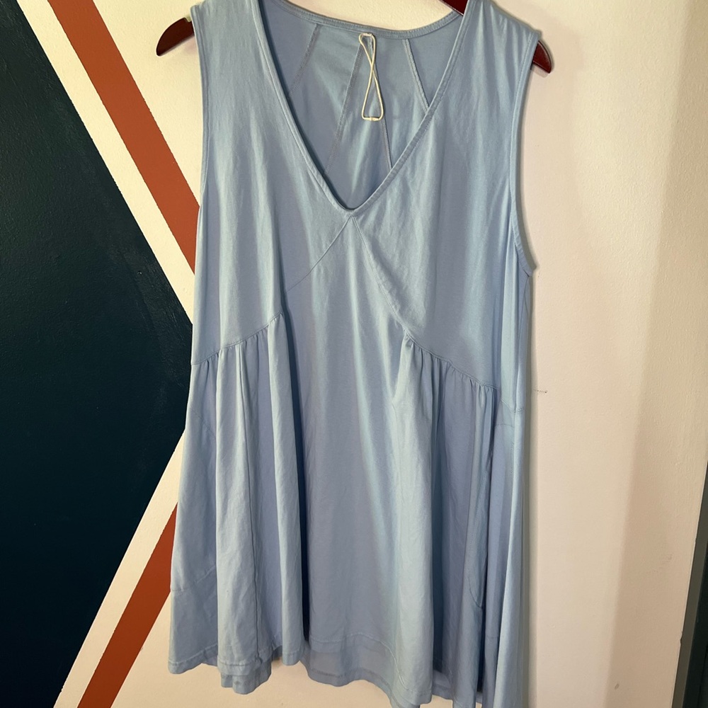 Amazon Light Blue Sleeveless V‑Neck Swing Mini Dress
